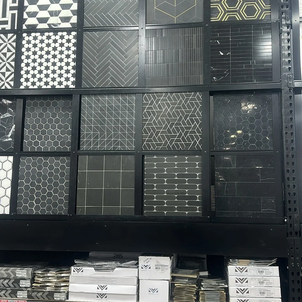 Black and White Geometric Wallpaper